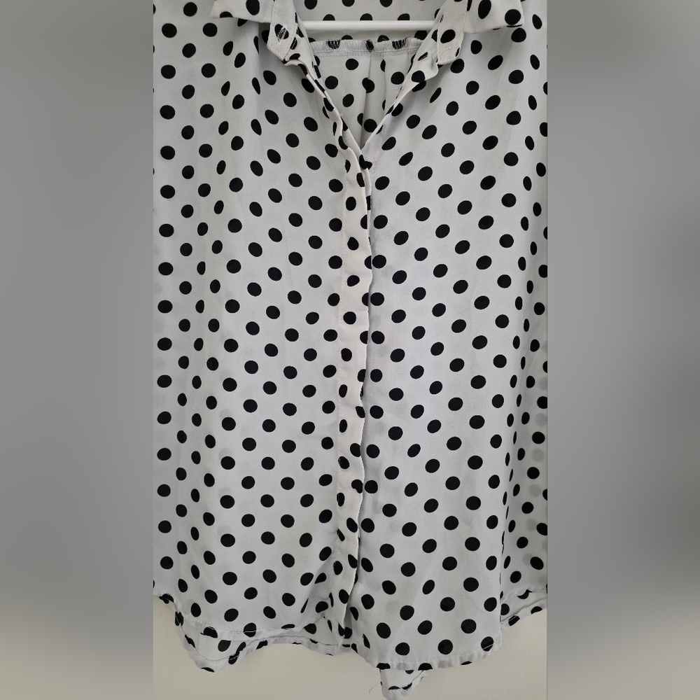 Mandee White & Black Polka Dot Button-Down Blouse | Collared | 3/4 Sleeves | M - Picture 5 of 11